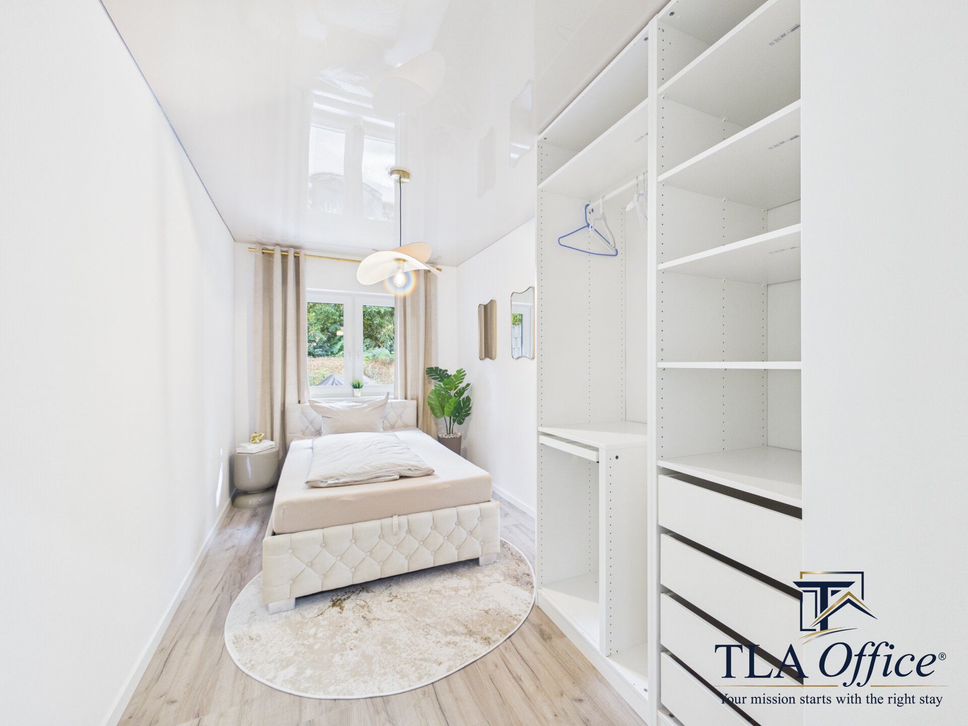 CAM01139G0-PR0079-STILL003 aWalk-in closet and wardrobe - TLA Apartment Weilerbach ground floor