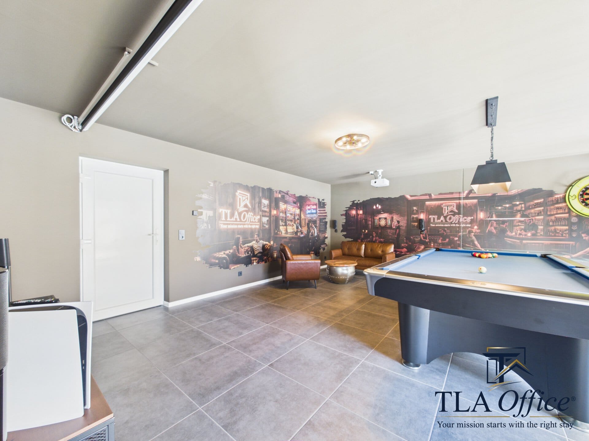 CAM01139G0-PR0080-STILL055 Game room with pool table and themed wall mural - Luxury TLA Residence Siegelbach